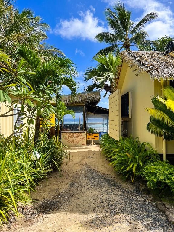 Beachside Studio 10% off Non-refundable