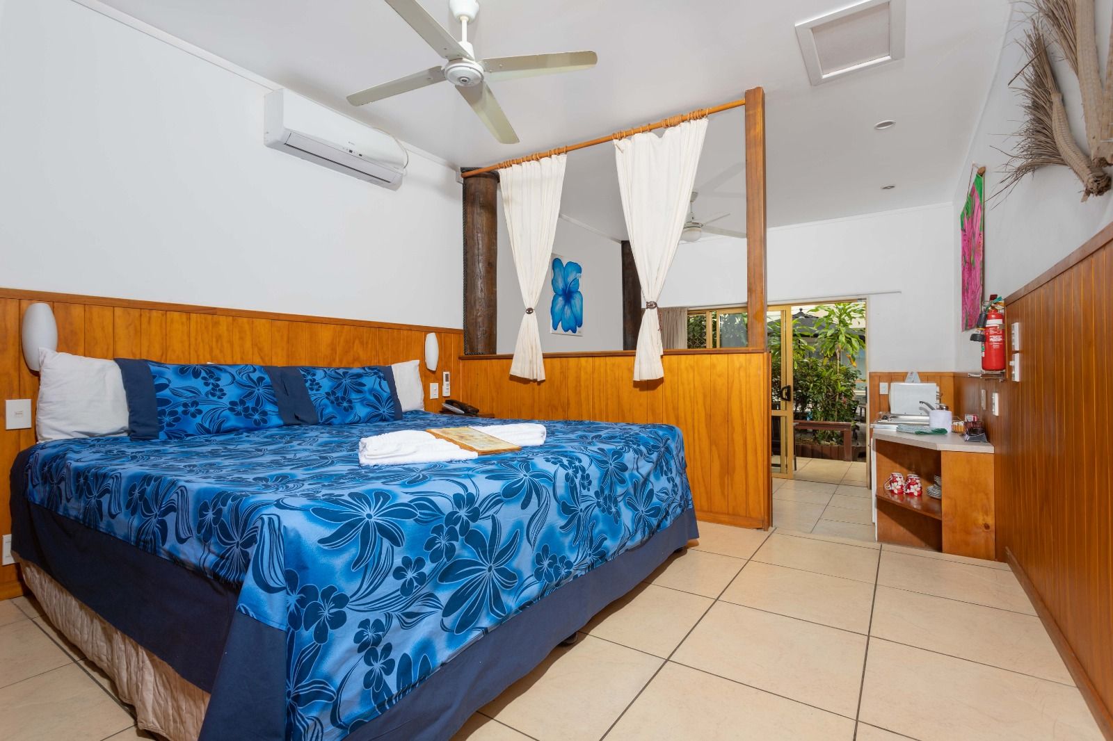 Poolview Studio 10% off Non-refundable