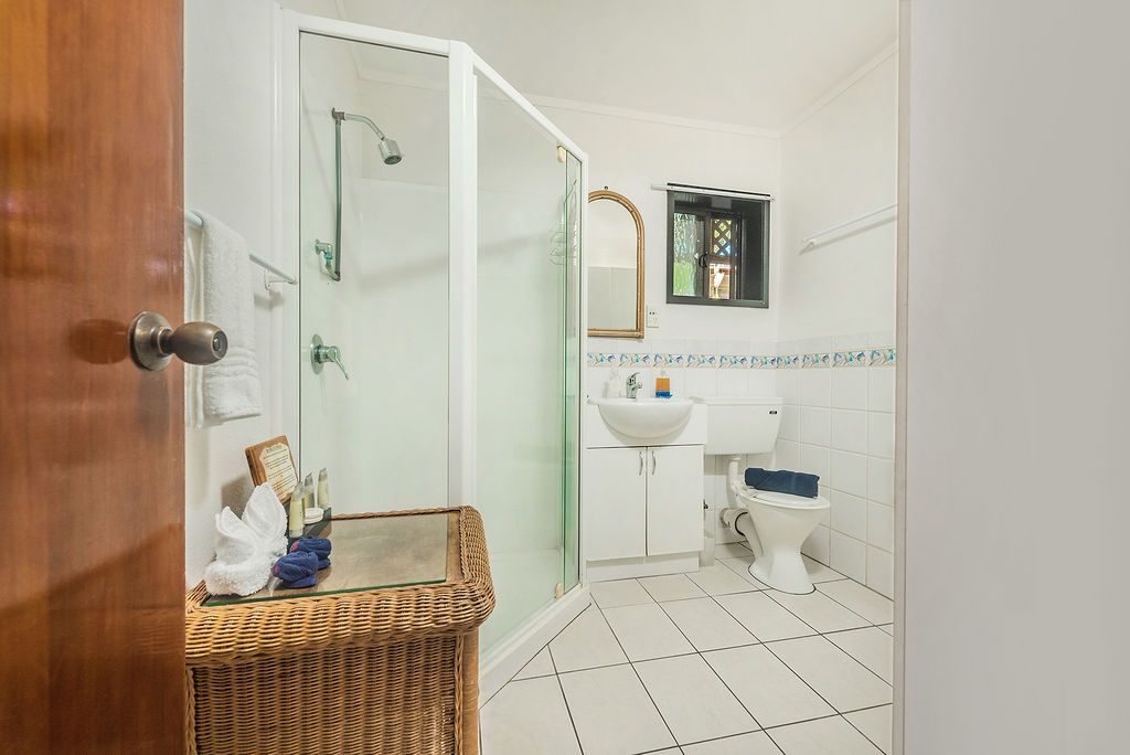 Poolside Studio 10% off Non-refundable