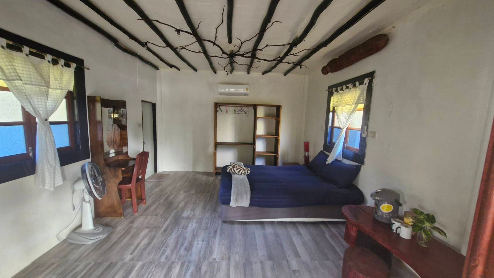 Beach View Second Row