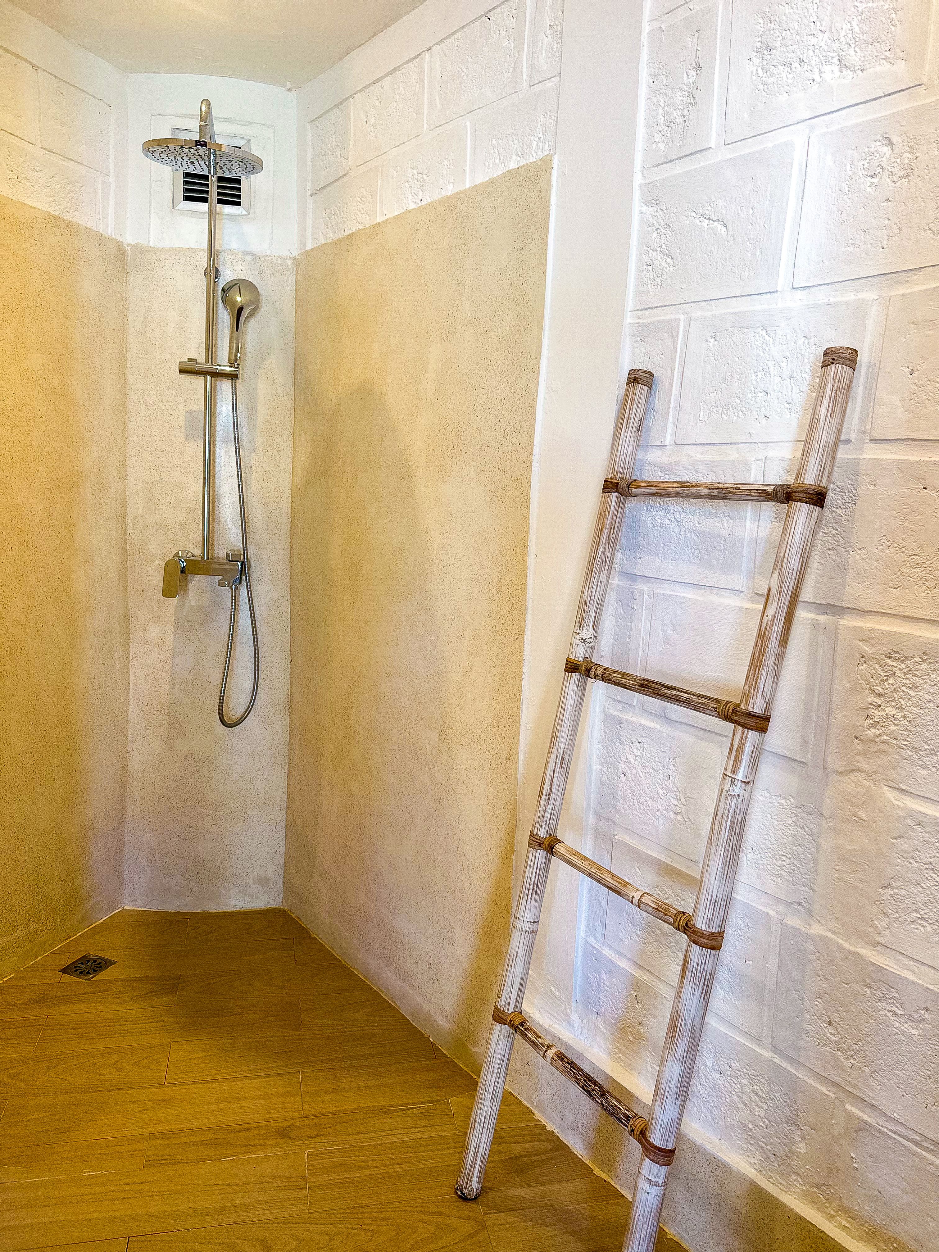 Friends or Family Room