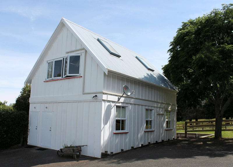 Green Room - Deluxe Barn Studio