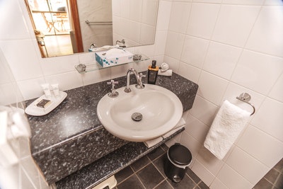 Couples Cottage - Standard Rate