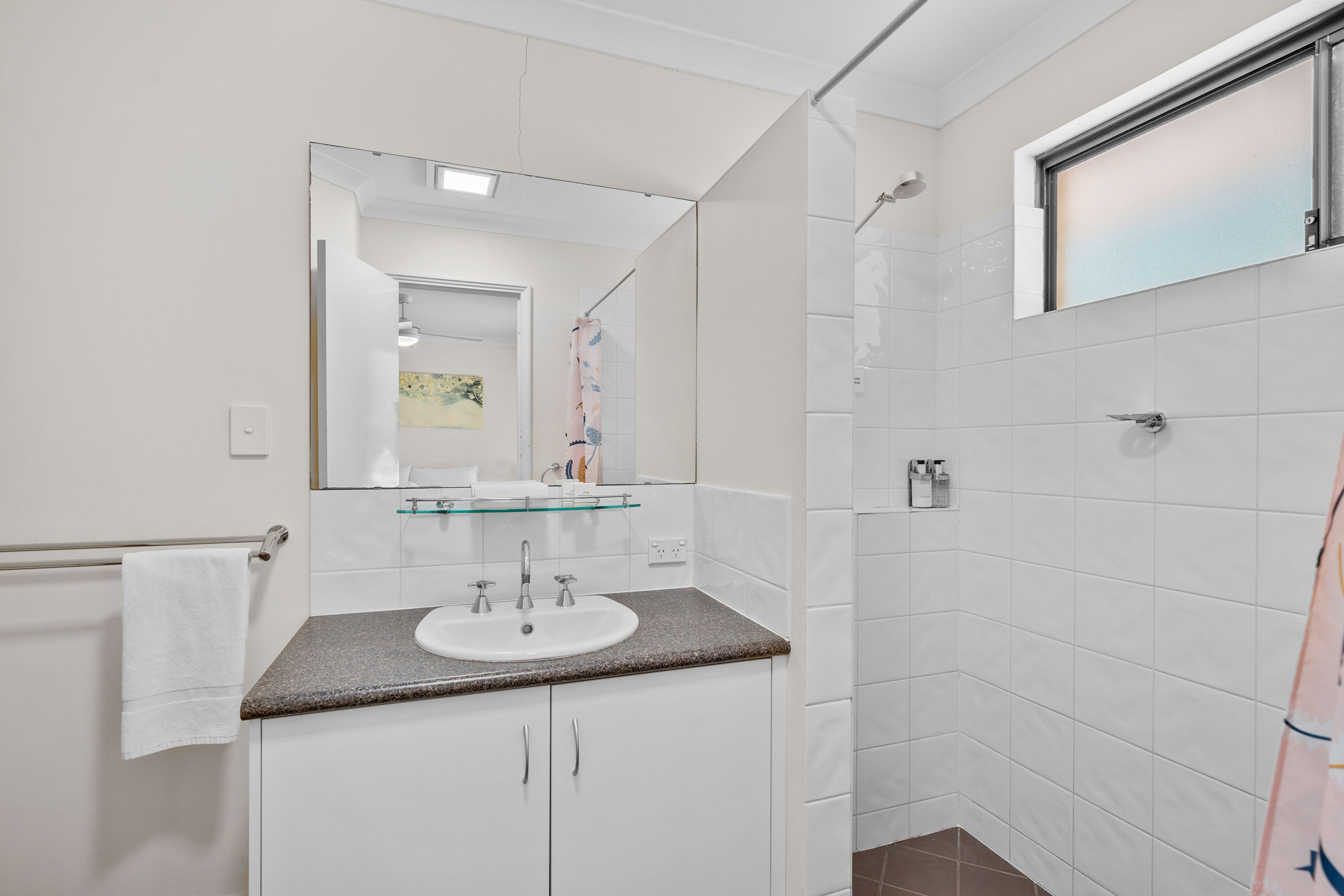 SUP 3 Bedroom Cottage - Standard Rate