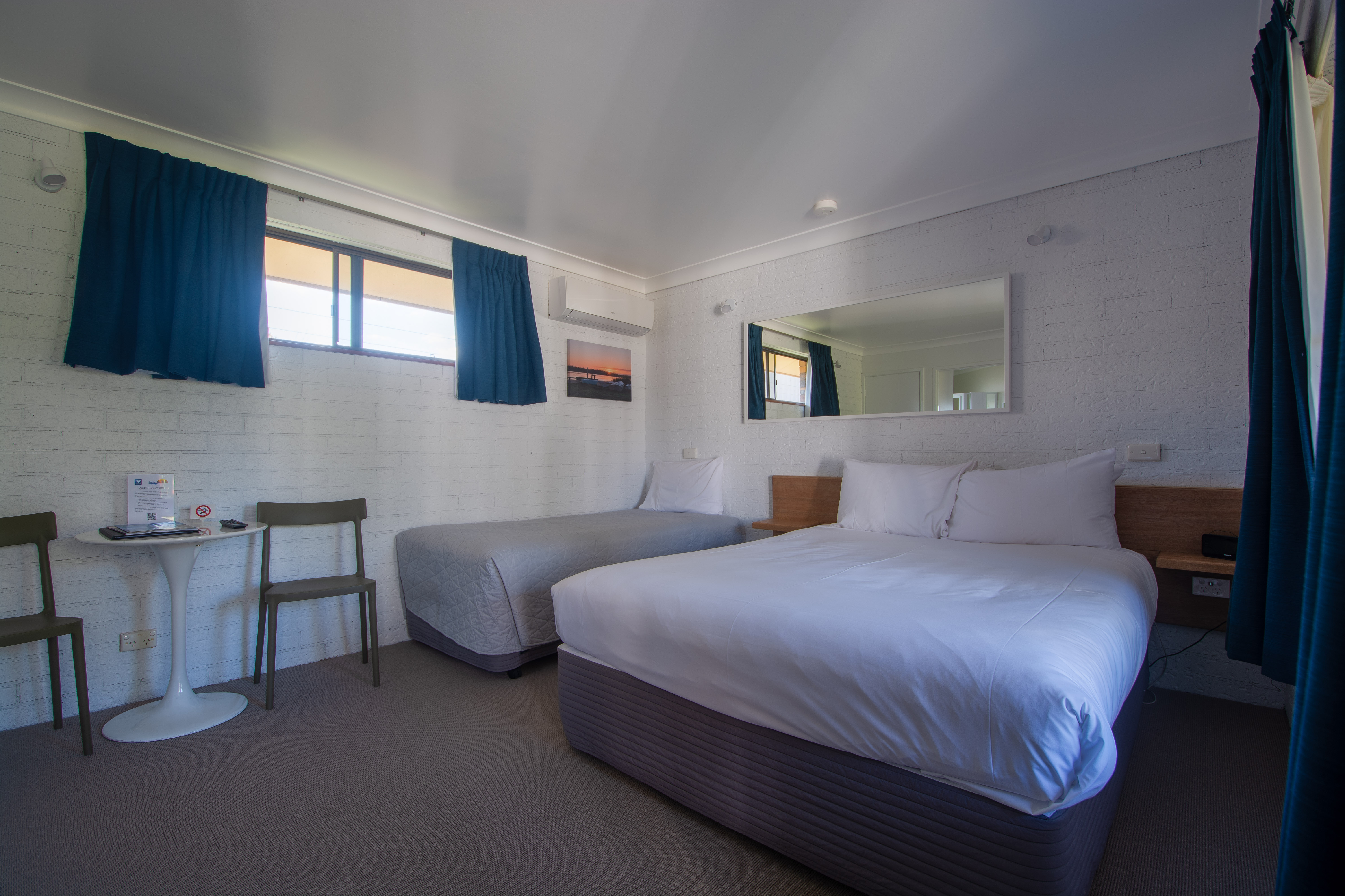 Standard Twin Room 3