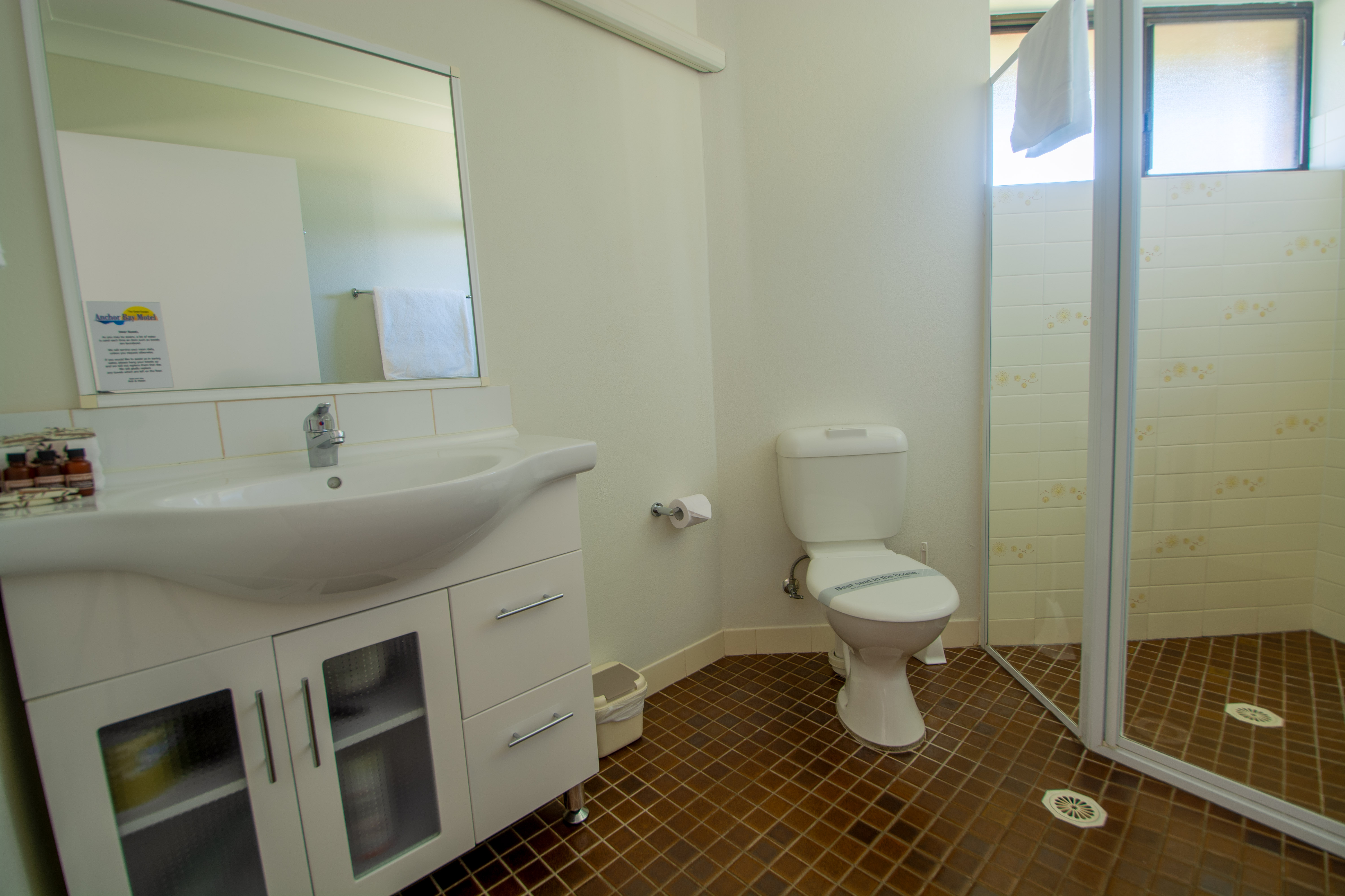 Standard Twin Room 3