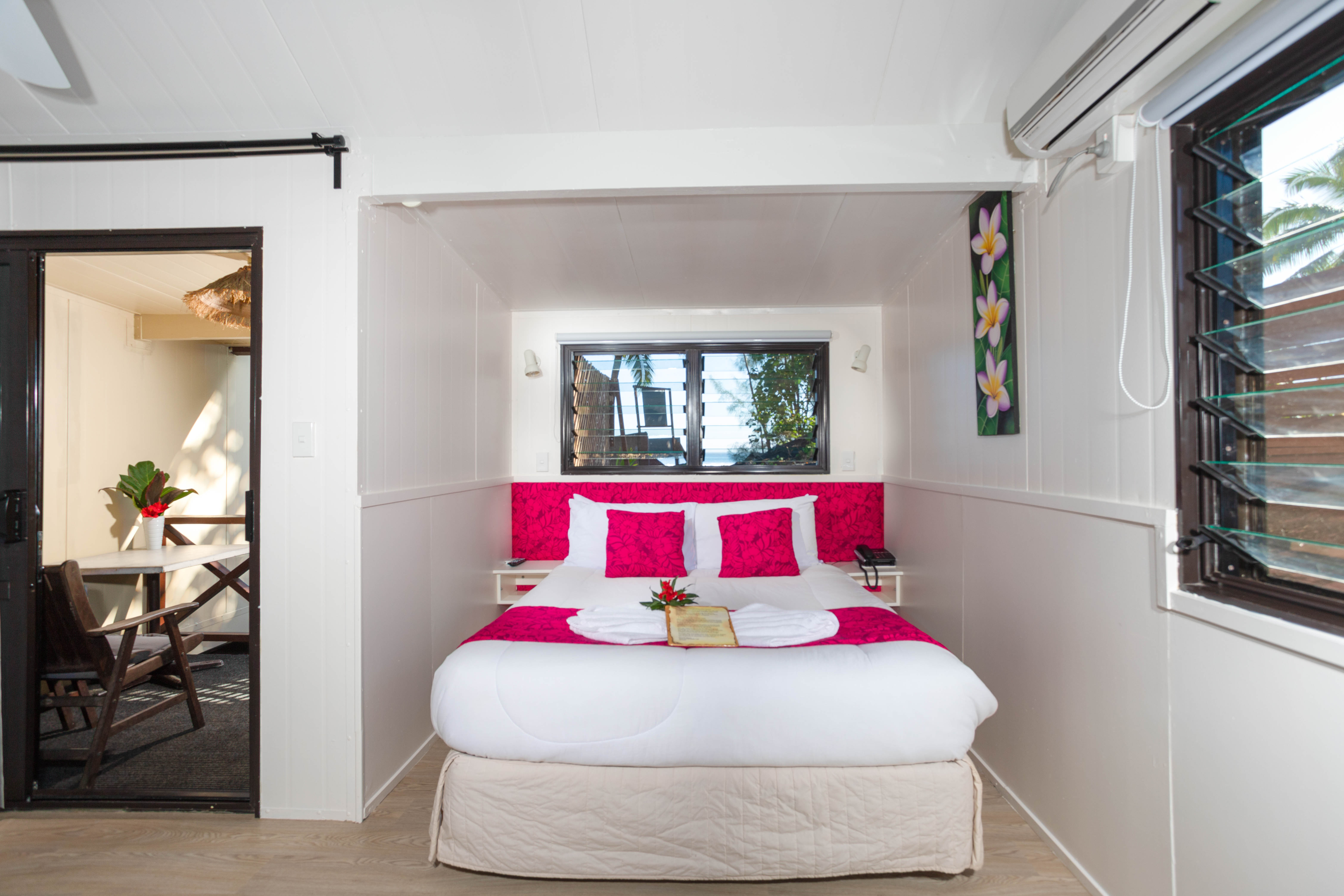 Beachside Studio 10% off Non-refundable