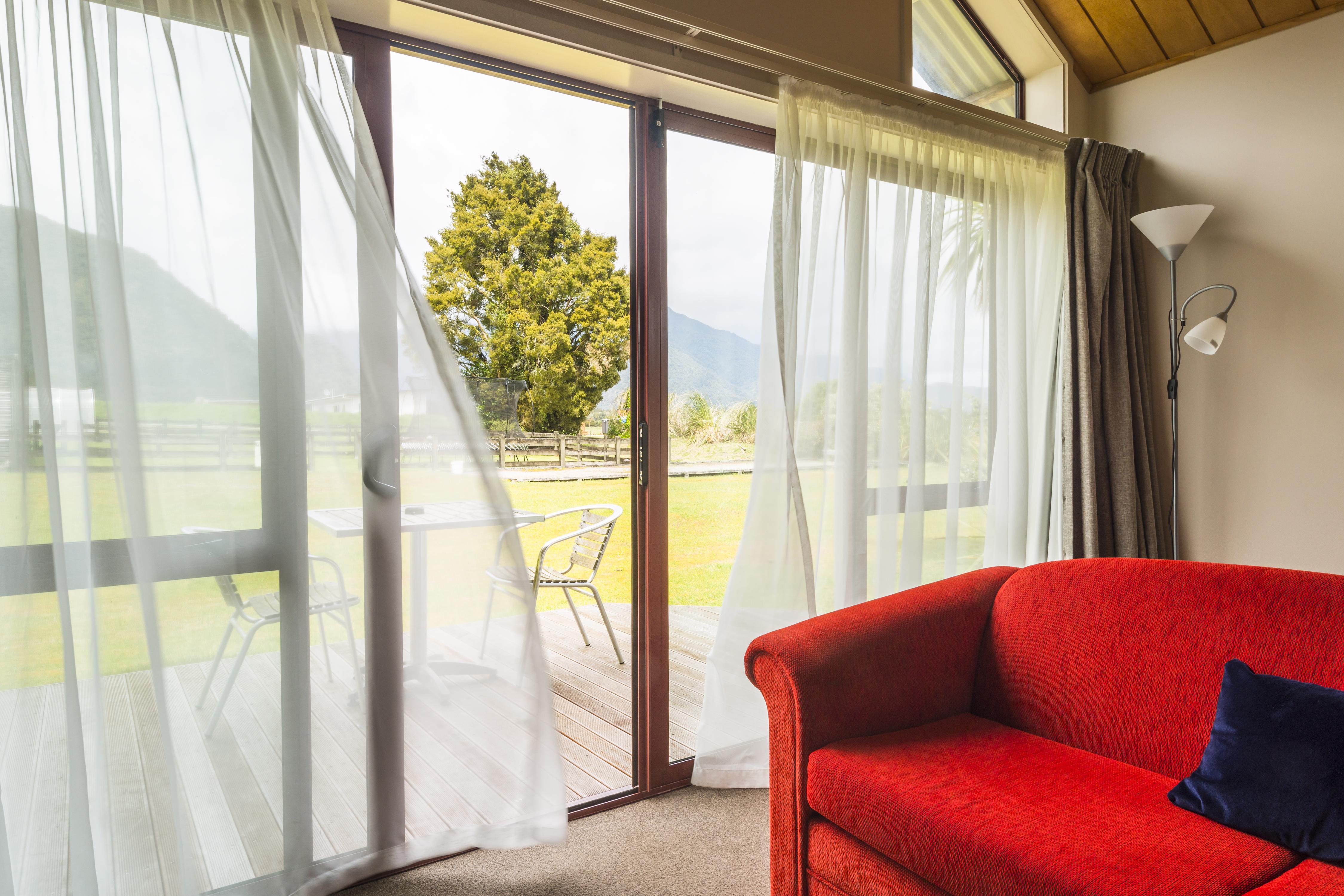 2 Bedroom Villa (Queen & 2/3 Single Beds)