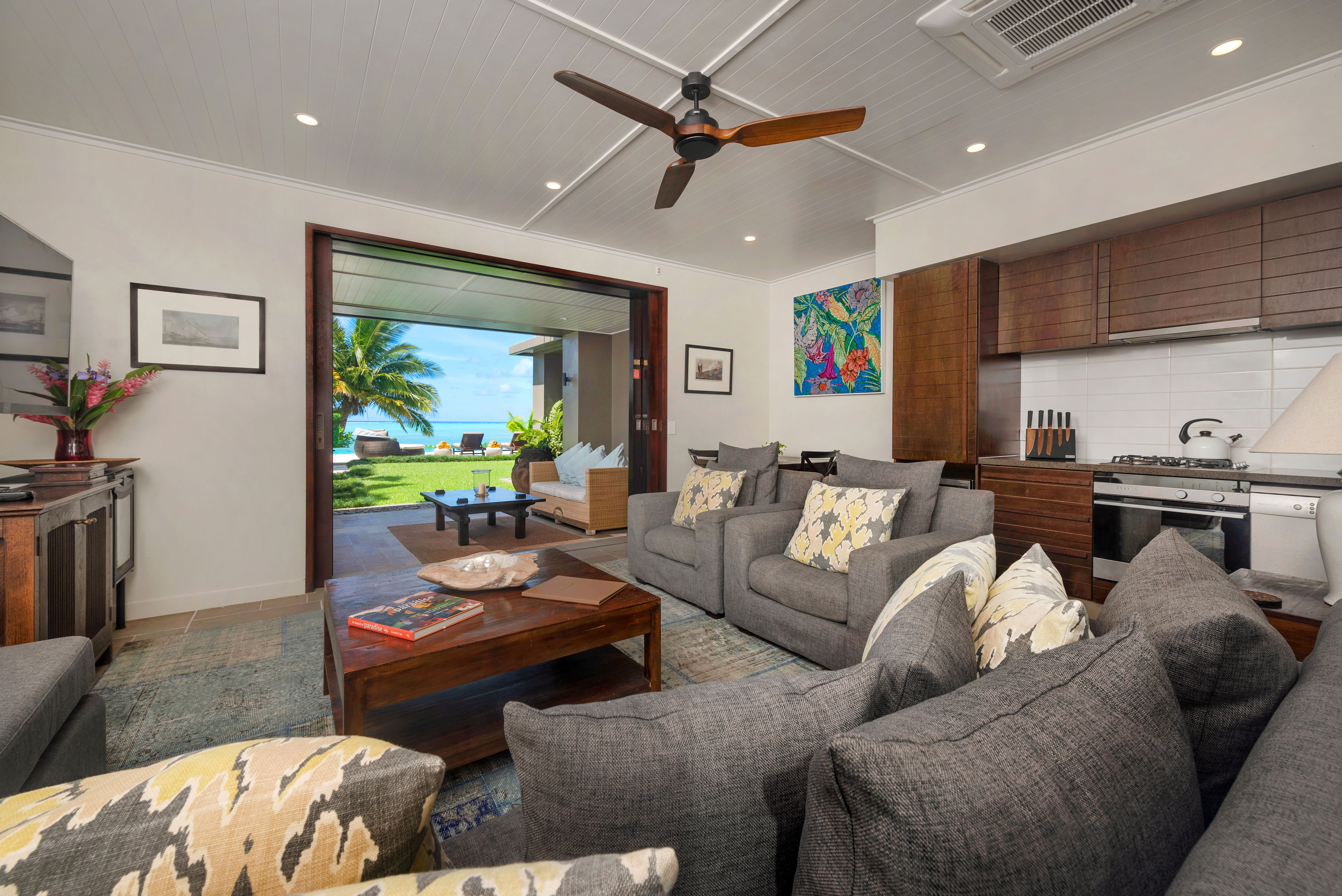 [a] Te Vakaroa Villas 1 Brm Beachfront