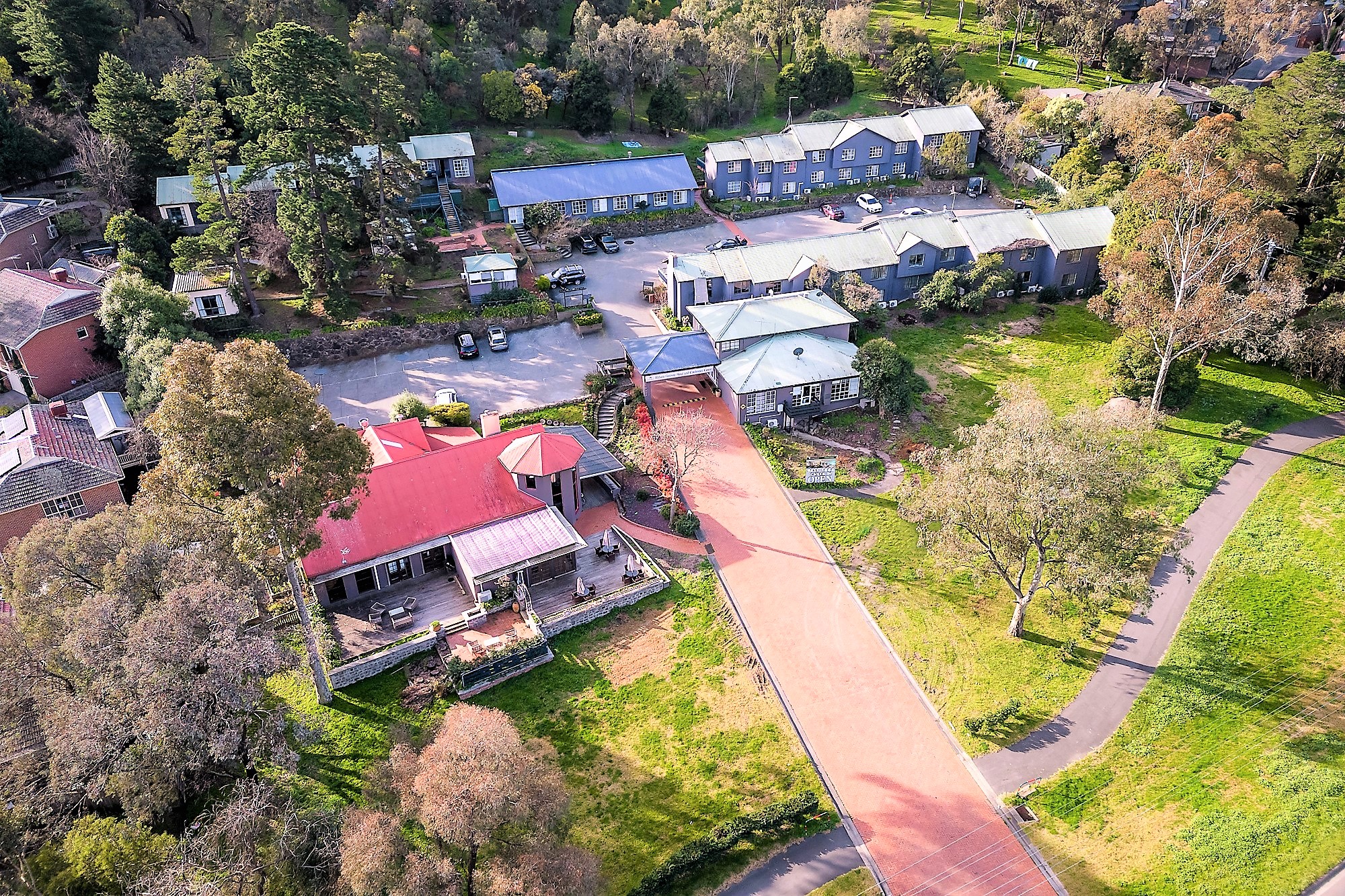 Deluxe Hotel Room with Two Double Beds