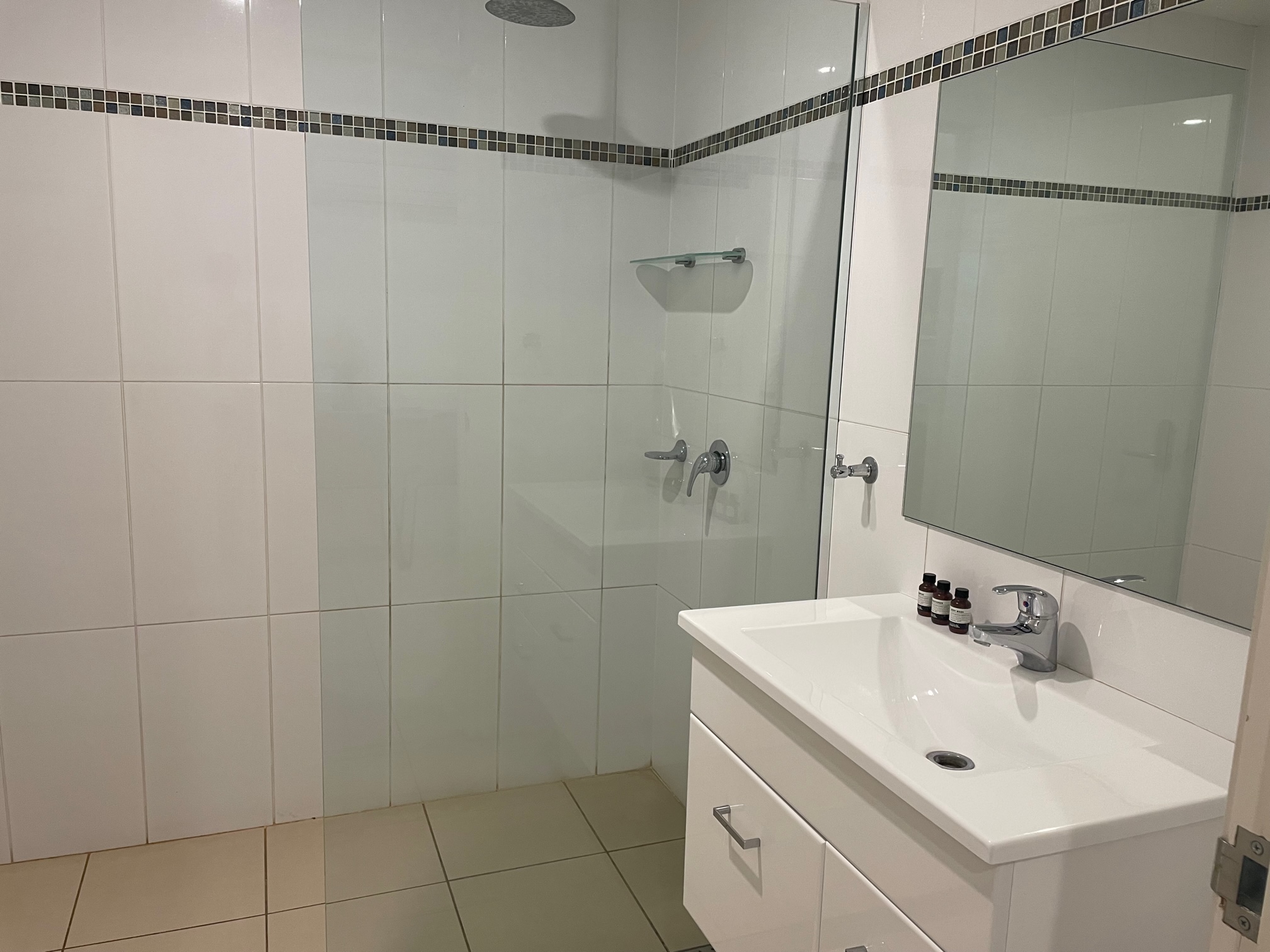 Deluxe Twin Room Pet Stay