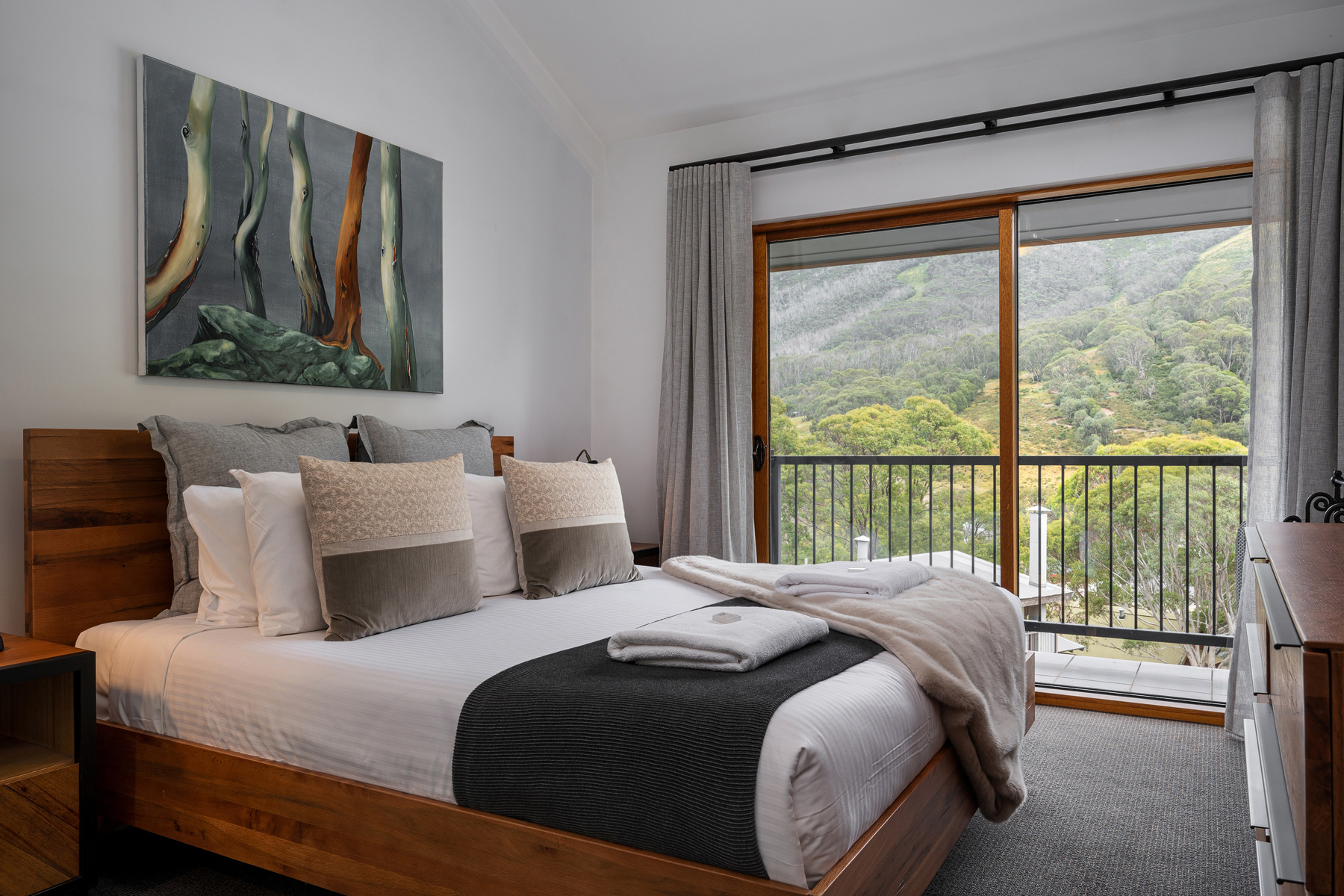 2 Bedroom and Loft - 2 night minimum