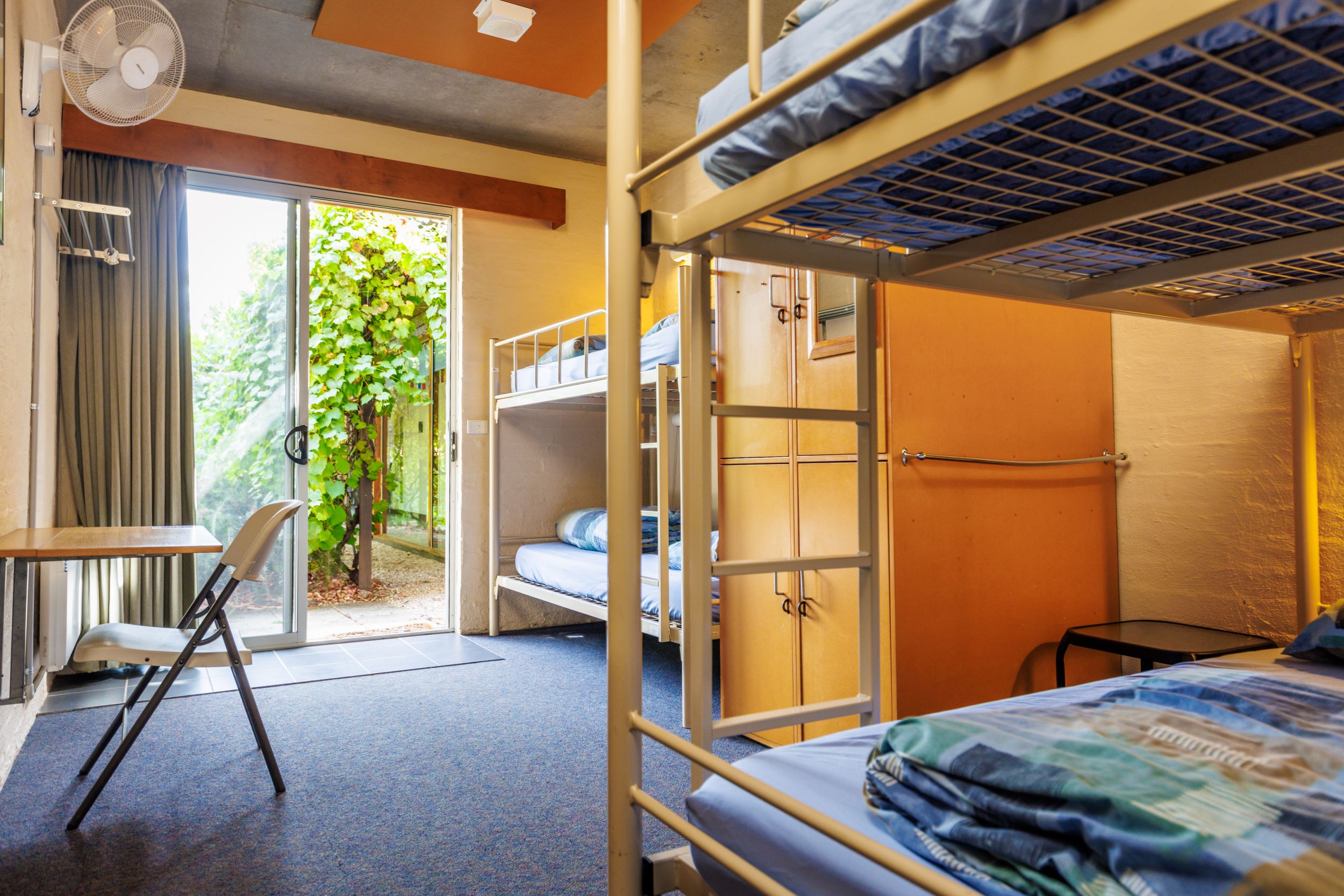 Bed in 4 Share Mix - Flexible Rate