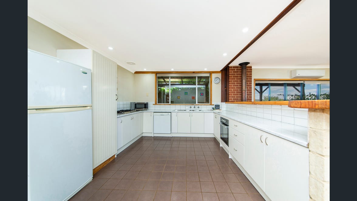 Vines - 3 bedroom cabin with private hot tub