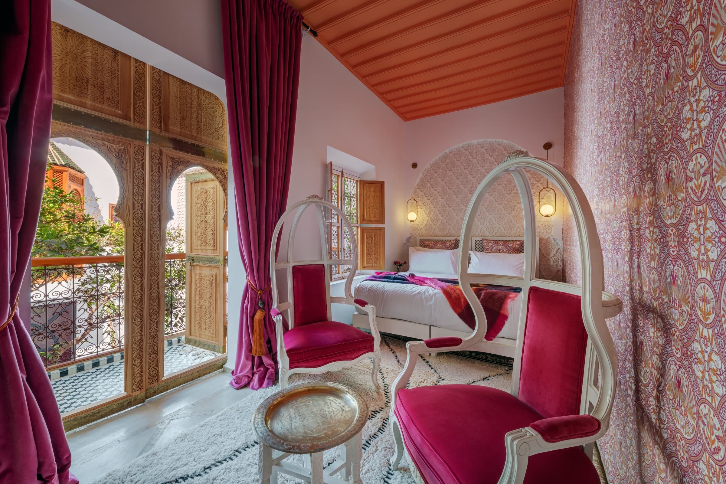 Orange Blossom Super King/Twin Daily Breakfast Inc